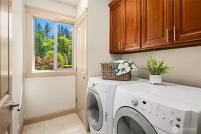 557 SE Andrews Street #D, Issaquah, WA 98027 - Photo 31