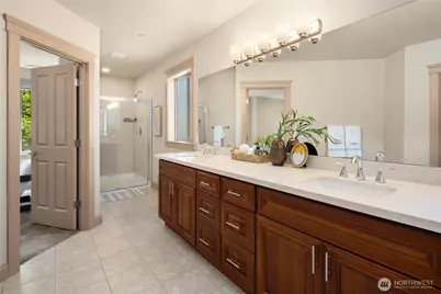 557 SE Andrews Street #D, Issaquah, WA 98027 - Photo 29