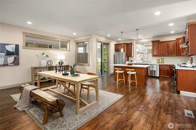 557 SE Andrews Street #D, Issaquah, WA 98027 - Photo 11