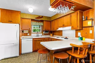 4736 Cooper Point Rd NW, Olympia, WA 98502 - Photo 19