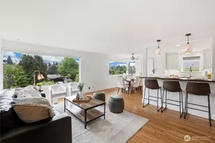 4543 50th Ave SW, Seattle, WA 98116 - Photo 5
