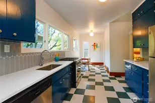 6525 23rd Ave NE, Seattle, WA 98115 - Photo 11
