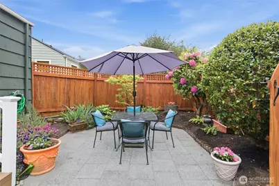 3444 34th Avenue W, Seattle, WA 98199 - Photo 3