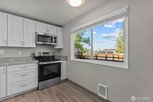 21903 -05 30th Ave S, Des Moines, WA 98198 - Photo 11