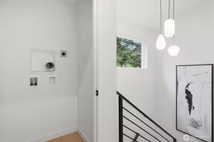 9725 Evanston Ave N, Seattle, WA 98103 - Photo 19