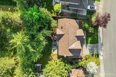 23203 NE 18th Place, Sammamish, WA 98074 - Photo 35