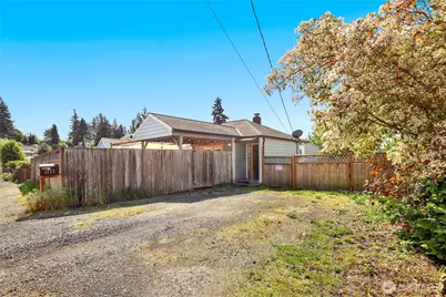 3733 D Street, Bremerton, WA 98312 - Photo 5