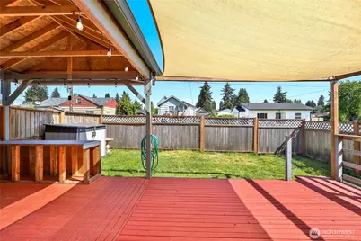 3733 D Street, Bremerton, WA 98312 - Photo 3