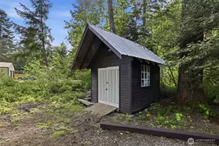 201 Pine Glen Dr, Easton, WA 98925 - Photo 17