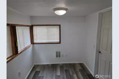 617 W H Street, Shelton, WA 98584 - Photo 9