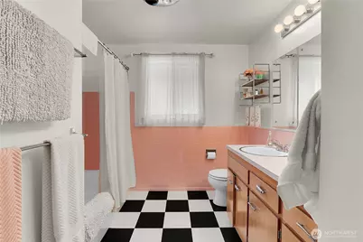 438 Comstock Place, Seattle, WA 98109 - Photo 15