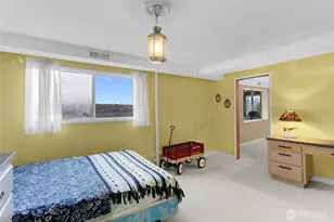 438 Comstock Pl, Seattle, WA 98109 - Photo 23