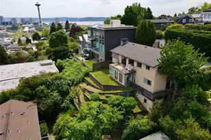 438 Comstock Pl, Seattle, WA 98109 - Photo 1