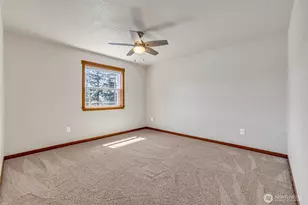 17127 Lakepoint Dr SE, Yelm, WA 98597 - Photo 23