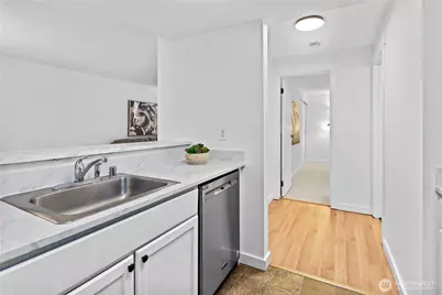14510 NE 31st Street #H306, Bellevue, WA 98007 - Photo 23