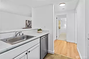 14510 NE 31st St, Bellevue, WA 98007 - Photo 23