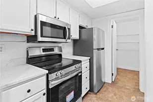 14510 NE 31st St, Bellevue, WA 98007 - Photo 11