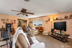 1344 NE Franklin Ave, Bremerton, WA 98311 - Photo 9