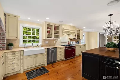 13432 NE 25th Street, Bellevue, WA 98005 - Photo 13
