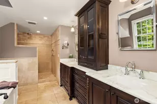 13432 NE 25th St, Bellevue, WA 98005 - Photo 19