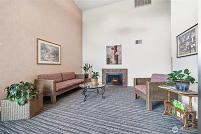 11300 1st Avenue NE #322, Seattle, WA 98125 - Photo 25
