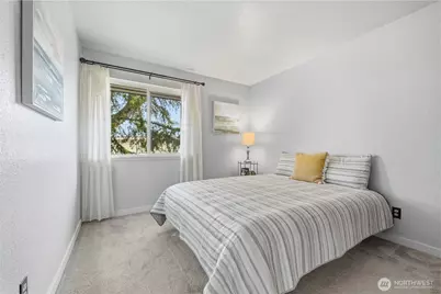11300 1st Avenue NE #322, Seattle, WA 98125 - Photo 13