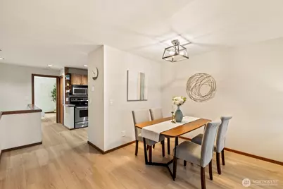 2350 10th Avenue E #227, Seattle, WA 98102 - Photo 9
