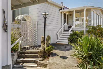 261 Dennis Boulevard, Port Townsend, WA 98368 - Photo 3