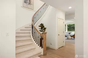 16648 NE 120th St, Redmond, WA 98052 - Photo 17