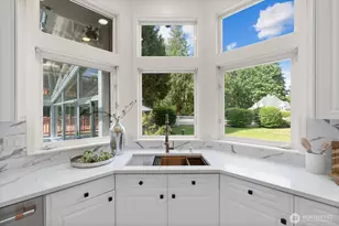 8207 228th St SE, Woodinville, WA 98072 - Photo 11