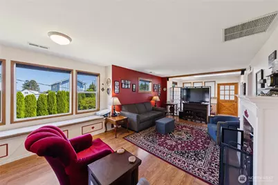3704 Commercial Avenue, Anacortes, WA 98221 - Photo 3