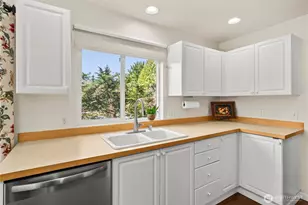 6008 Nathan Way SE, Auburn, WA 98092 - Photo 9