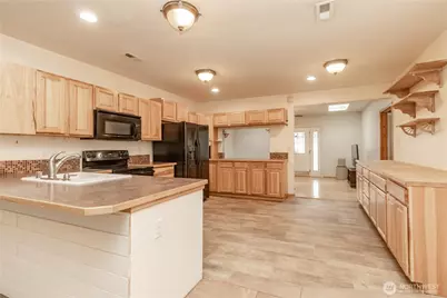 10210 Villa Lane SW, Lakewood, WA 98499 - Photo 17