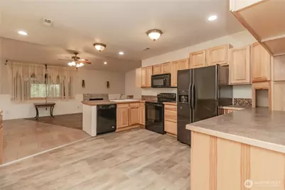 10210 Villa Lane SW, Lakewood, WA 98499 - Photo 15