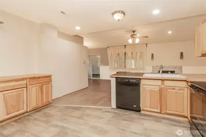 10210 Villa Lane SW, Lakewood, WA 98499 - Photo 13