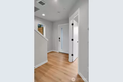 222 124th Street SW #H2, Everett, WA 98204 - Photo 3