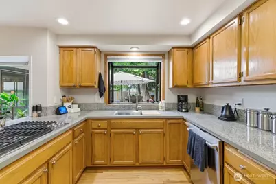20712 33rd Avenue W, Lynnwood, WA 98036 - Photo 11