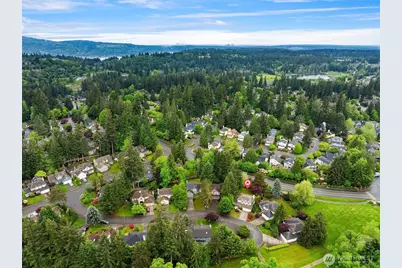 24346 SE 43rd Place, Sammamish, WA 98029 - Photo 35