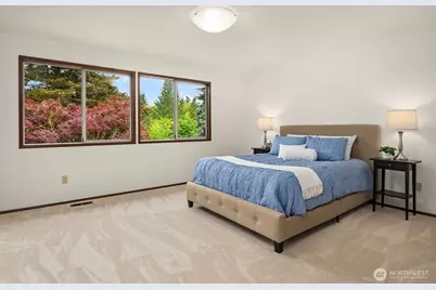 24346 SE 43rd Place, Sammamish, WA 98029 - Photo 19
