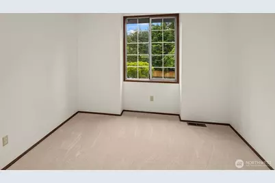 24346 SE 43rd Place, Sammamish, WA 98029 - Photo 25
