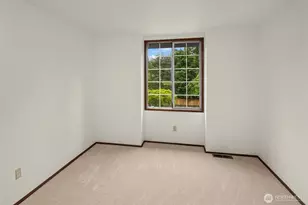 24346 SE 43rd Pl, Sammamish, WA 98029 - Photo 25