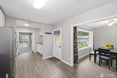 7715 236th Street SW, Edmonds, WA 98026 - Photo 13