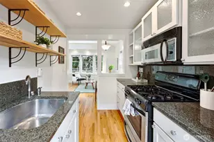 1601 22nd Ave, Seattle, WA 98122 - Photo 9