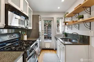 1601 22nd Ave, Seattle, WA 98122 - Photo 11