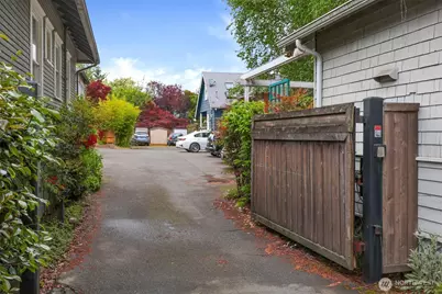 1601 22nd Avenue #2118, Seattle, WA 98122 - Photo 25