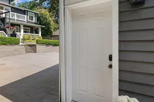 1029 3rd St, Kirkland, WA 98033 - Photo 31