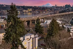722 N 36th St, Seattle, WA 98103 - Photo 3