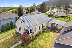 1218 Cedar St, Raymond, WA 98577 - Photo 3