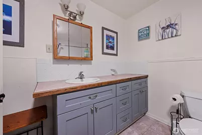 1218 Cedar Street, Raymond, WA 98577 - Photo 21