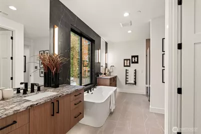 15327 SE 22nd Street, Bellevue, WA 98008 - Photo 27